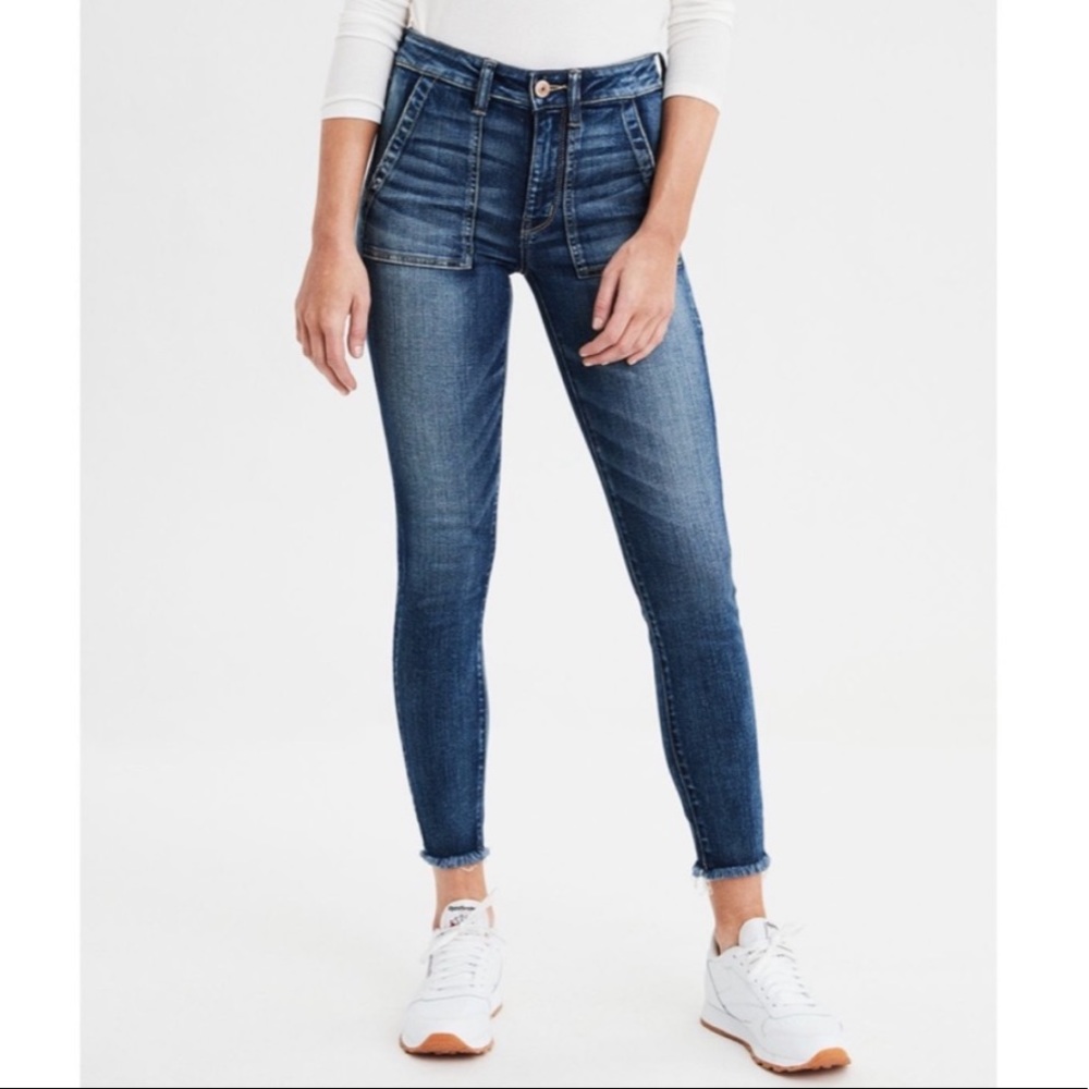 American Eagle High Waisted Jegging Cropped Medium Wash Jeans Size 4 Barely Worn